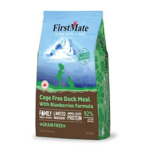 First Mate Cage Free Duck Meal & Blueberries Dry Cat Food 4lb - Poudre Pet and Feed Supply